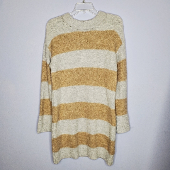 AE Gray Rugby Stripe Sweater Dress - Picture 4 of 9